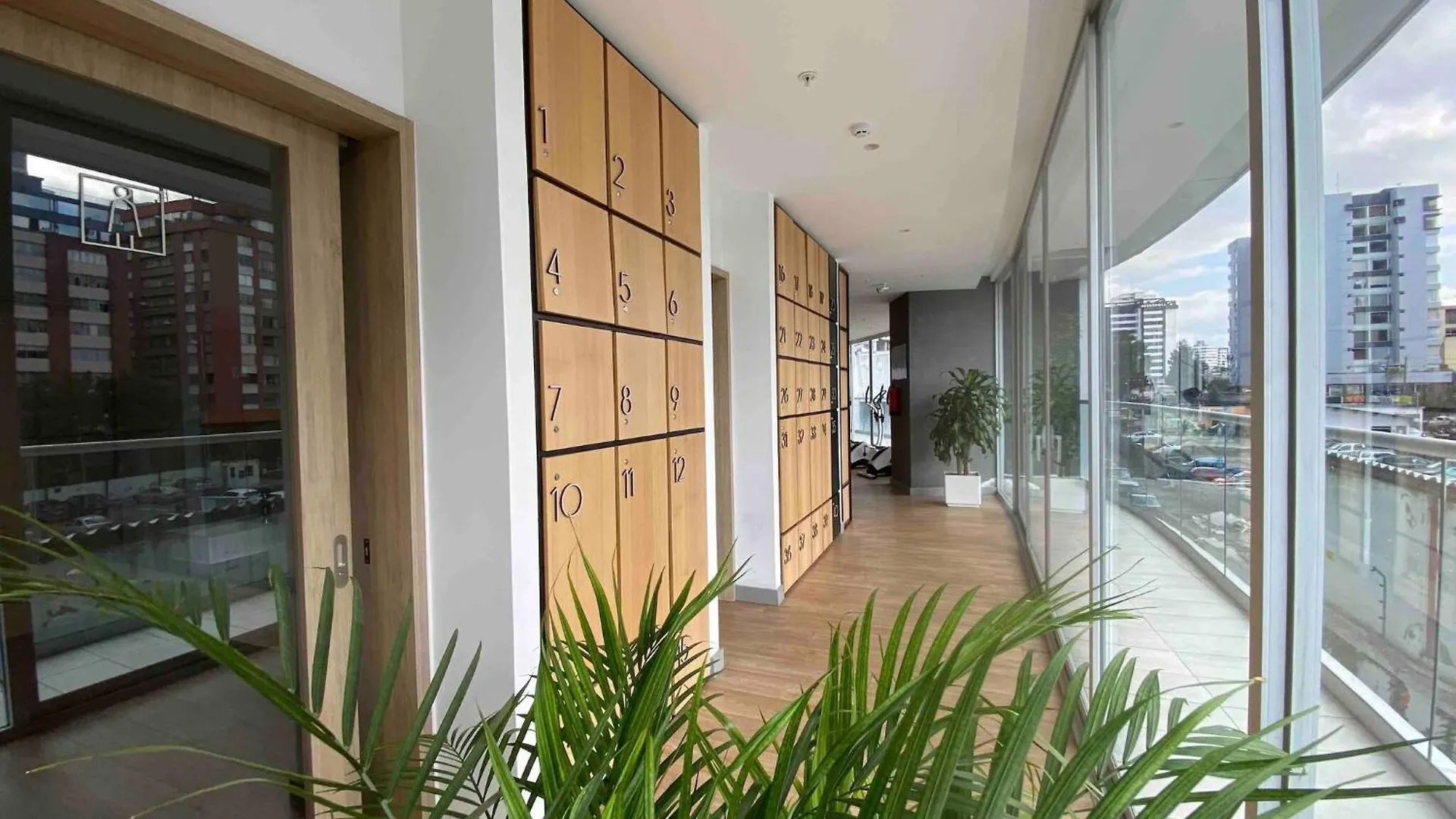 Affittacamere Room In Apartment - Beautiful Apt-Balcony In La Carolina 70 Qled Tv Quito Ecuador